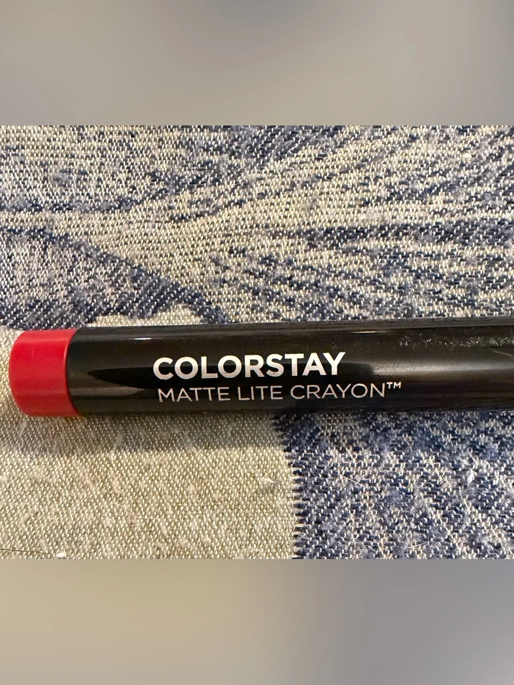 Revlon ColorStay Matte Lite Crayon 009 Ruffled Feathers Lip Color